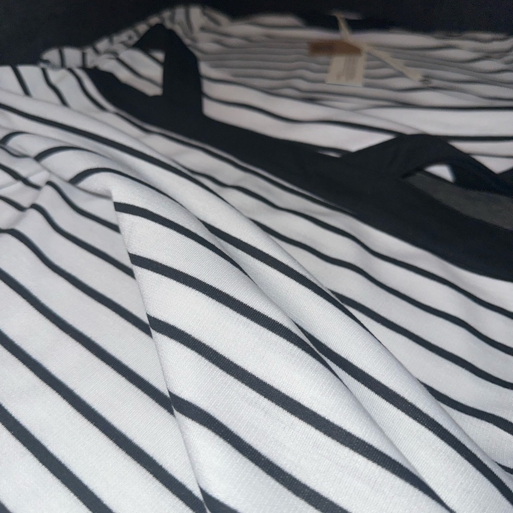 NEW WITH TAG Gumuxi Black and White Striped Midi Dress, Size M - Picture 10 of 10